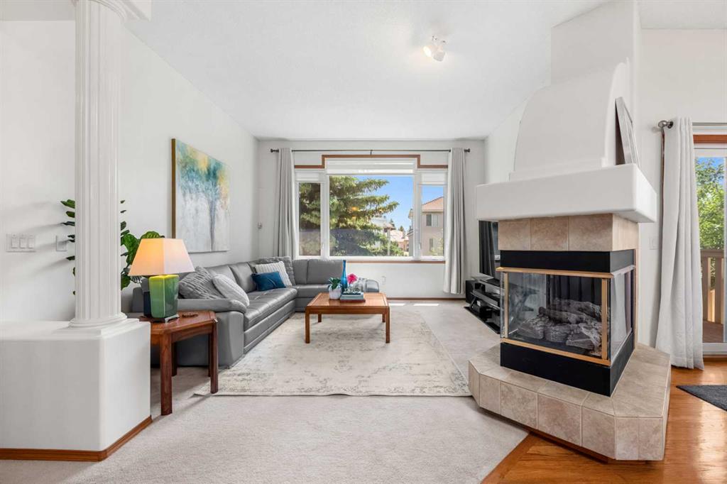 Picture for 125 Woodpark Close SW