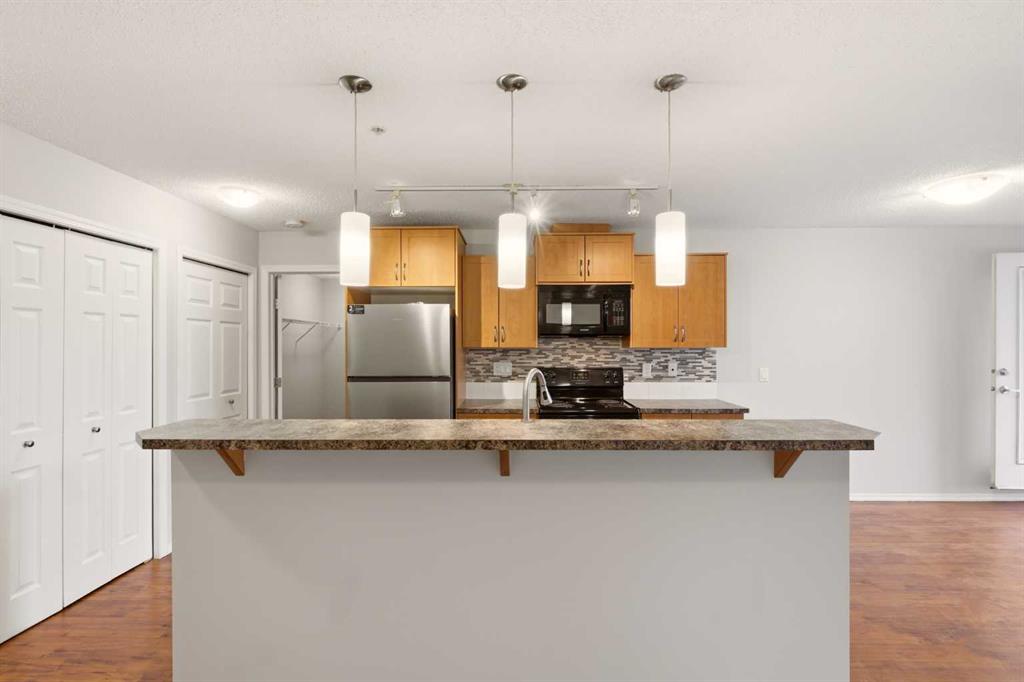 Picture for 2323, 700 Willowbrook Road NW