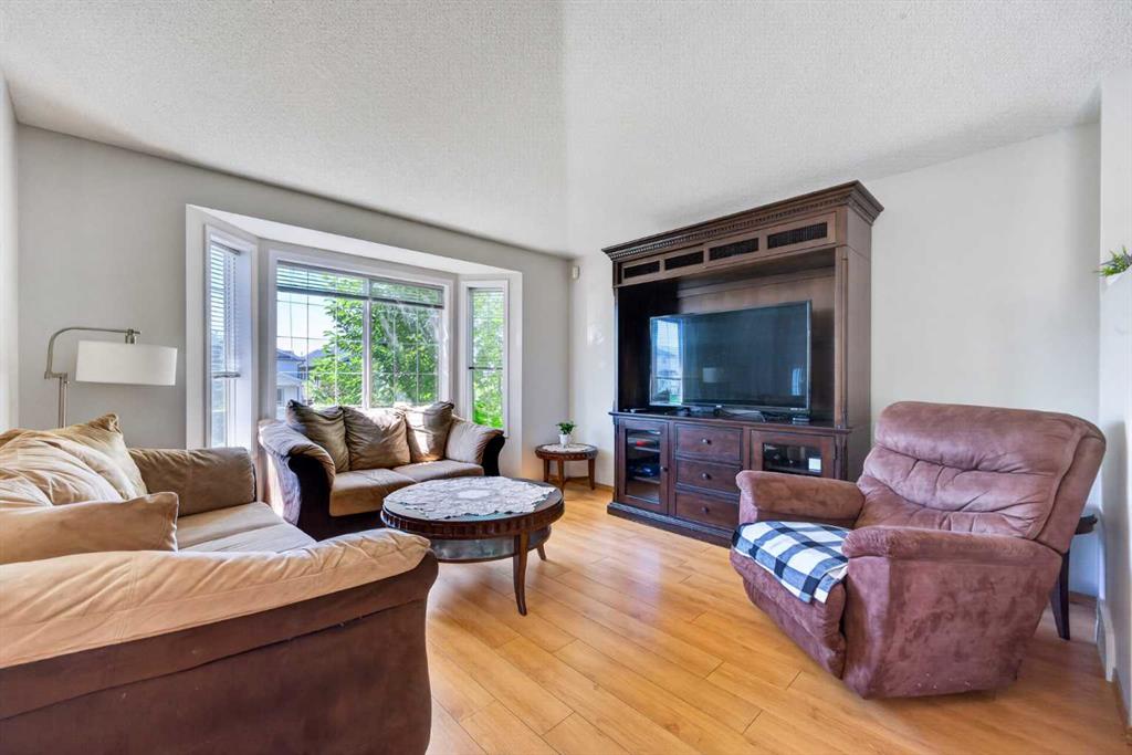 Picture for 173 Martin Crossing Crescent NE
