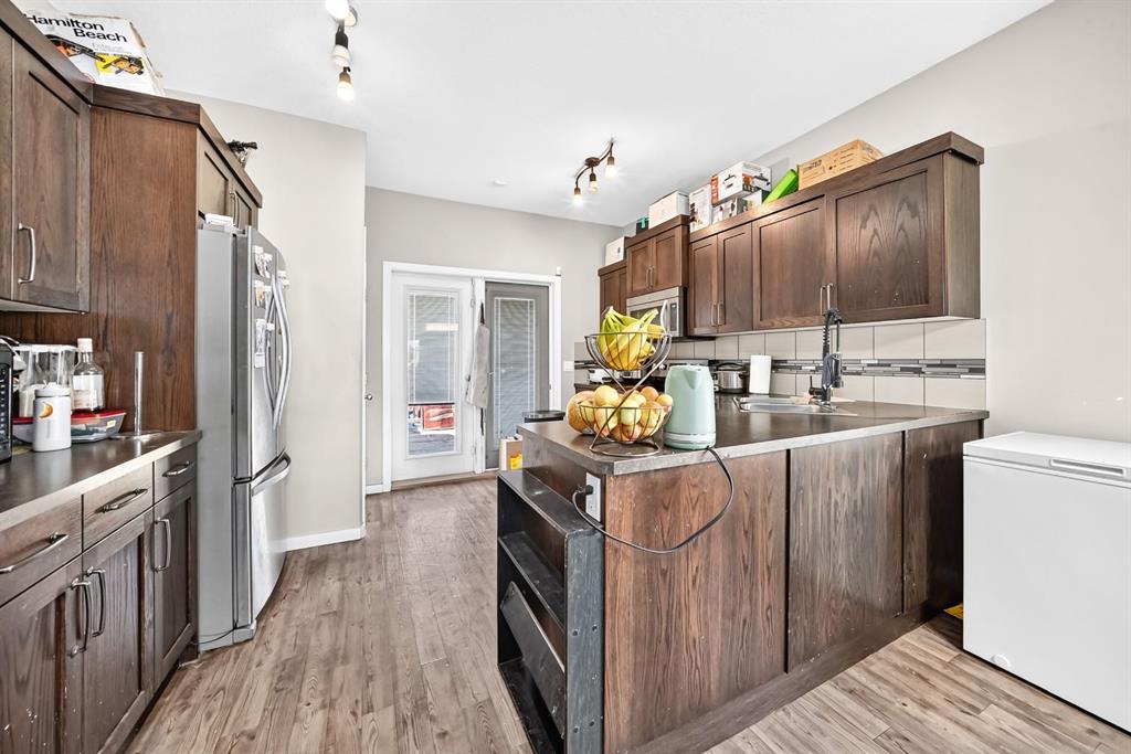 Picture for 5928 52 Avenue 