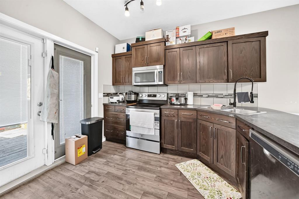 Picture for 5928 52 Avenue 