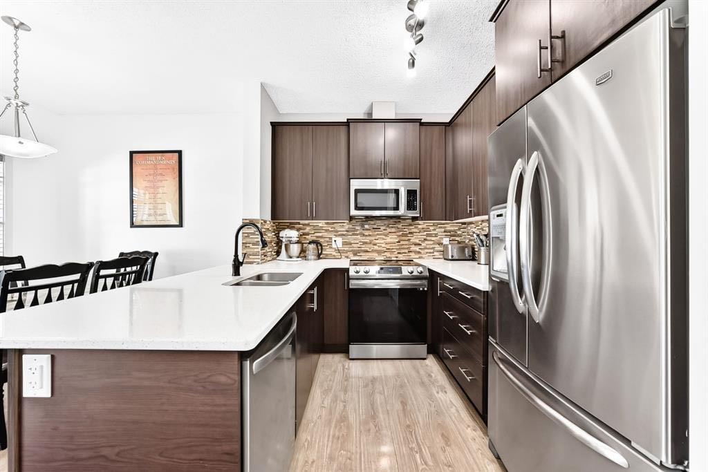Picture for 337 Copperpond Landing SE