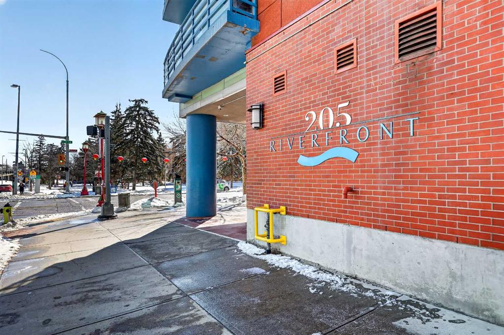 Picture for 312, 205 Riverfront Avenue SW