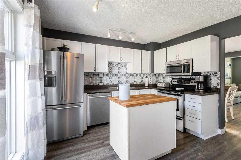 Picture for 149 Taradale Close NE