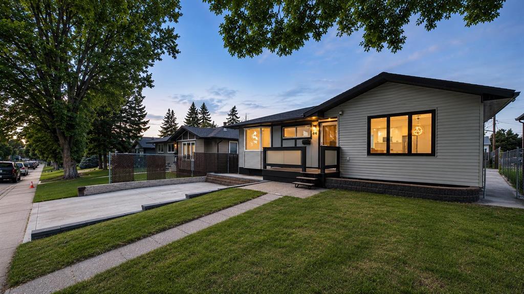 Picture for 44 Fairview Crescent SE