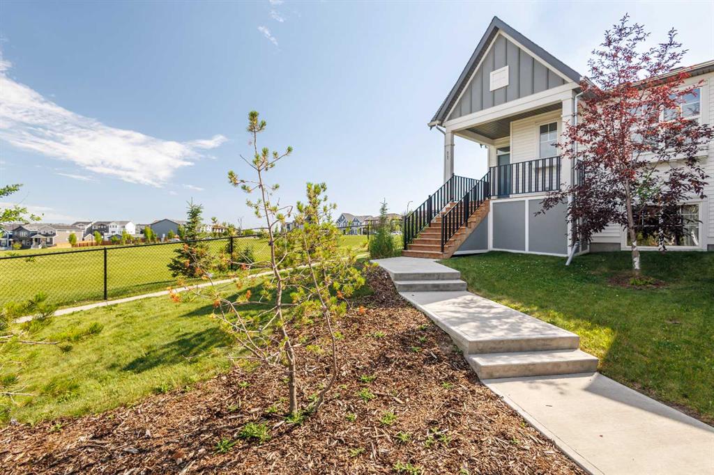 Picture for 11, 71 Lucas Street NW
