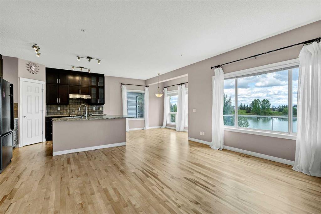 Picture for 92 Everhollow Way SW