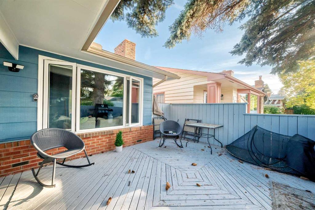 Picture for 116 Midland Crescent SE