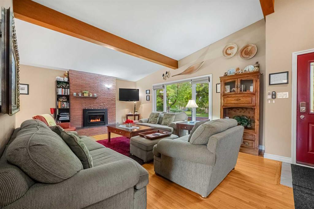 Picture for 4116 Brisebois Drive NW