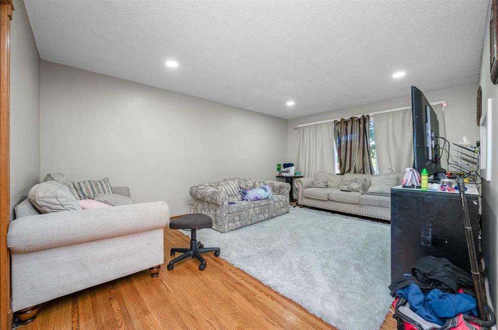 Picture for 823 Sabrina Road SW