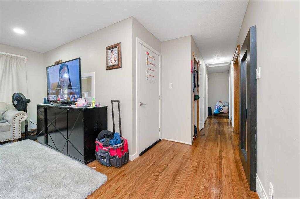 Picture for 823 Sabrina Road SW