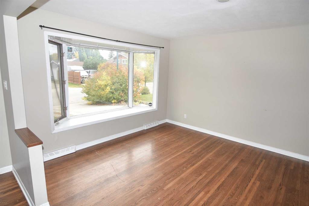 Picture for 7 Fullerton Road SE