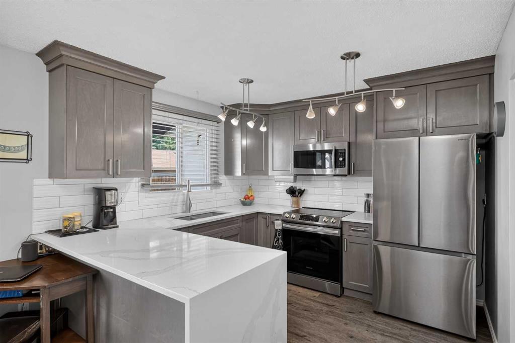 Picture for 6609 Rundlehorn Drive NE