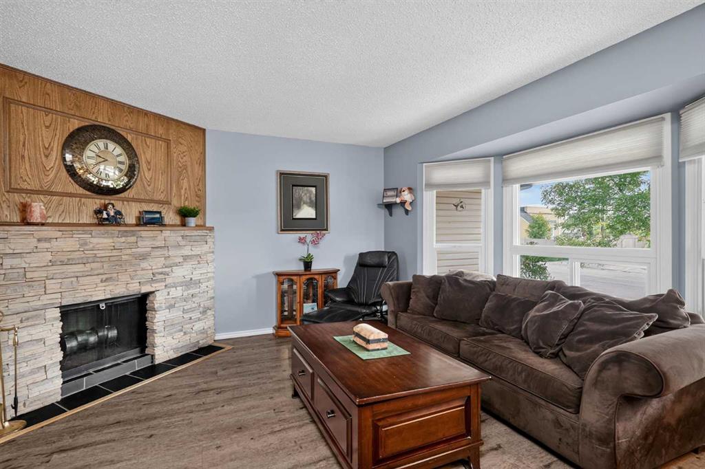 Picture for 6609 Rundlehorn Drive NE
