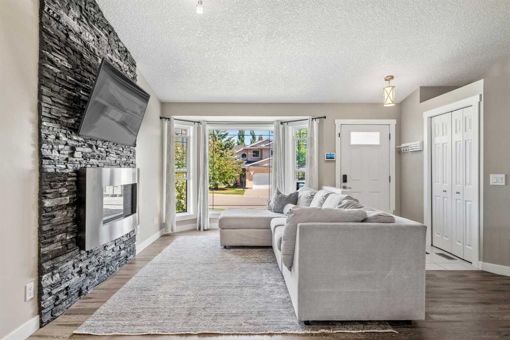 Picture for 78 Edgevalley Close NW