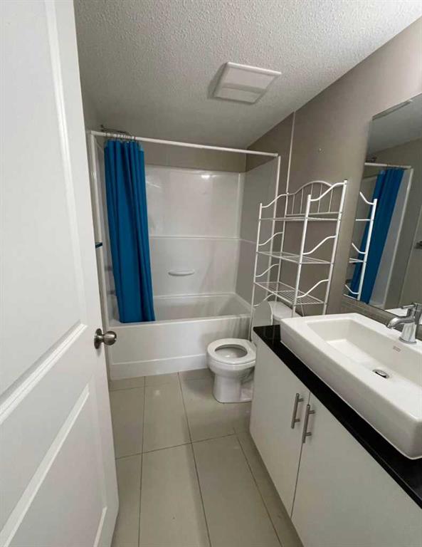 Picture for 4117, 240 Skyview Ranch Road NE