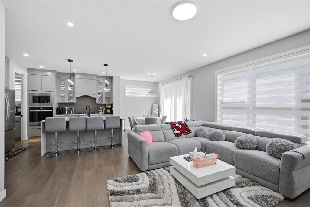 Picture for 79 amblefield Grove NW