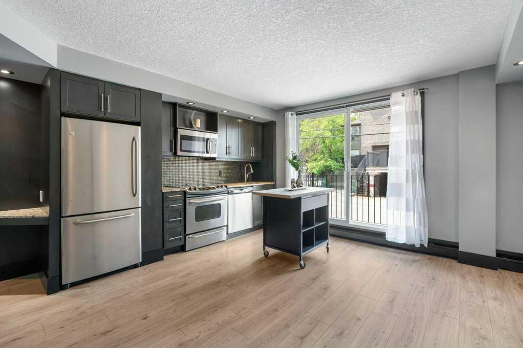 Picture for 204, 1815 16 Street SW