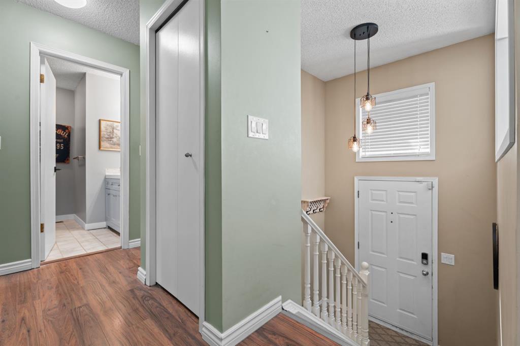 Picture for 59 Macewan Park Road NW