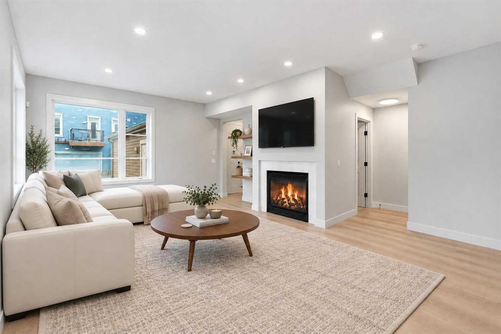 Picture for 189 Chapalina Square SE