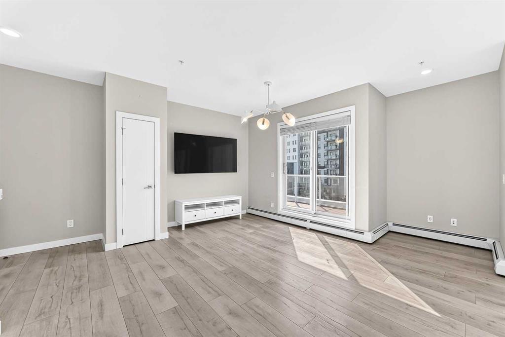 Picture for 410, 3130 Thirsk Street NW