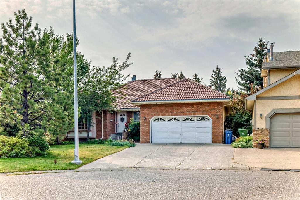 Picture for 131 Varsity Estates Terrace NW