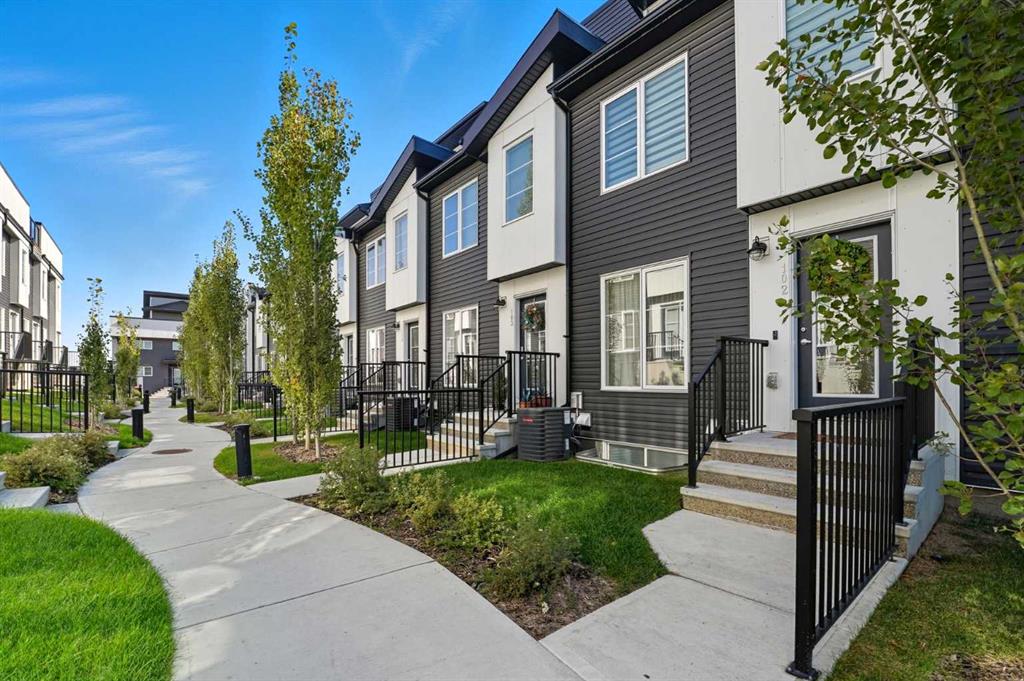 Picture for 102, 474 Seton Circle SE