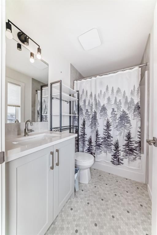Picture for 109, 525 River Heights Drive 