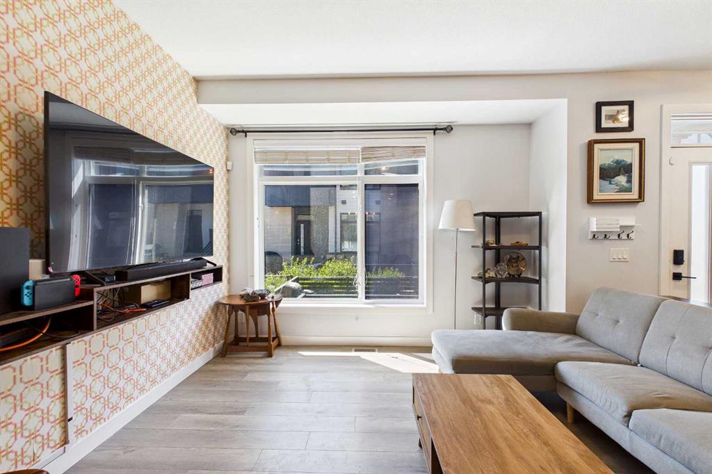 Picture for 906 Sage Meadows Gardens NW