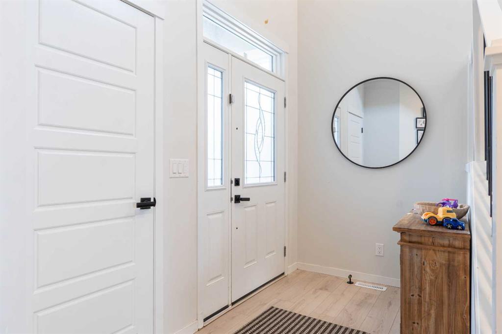 Picture for 915 Corner Meadows Way NE