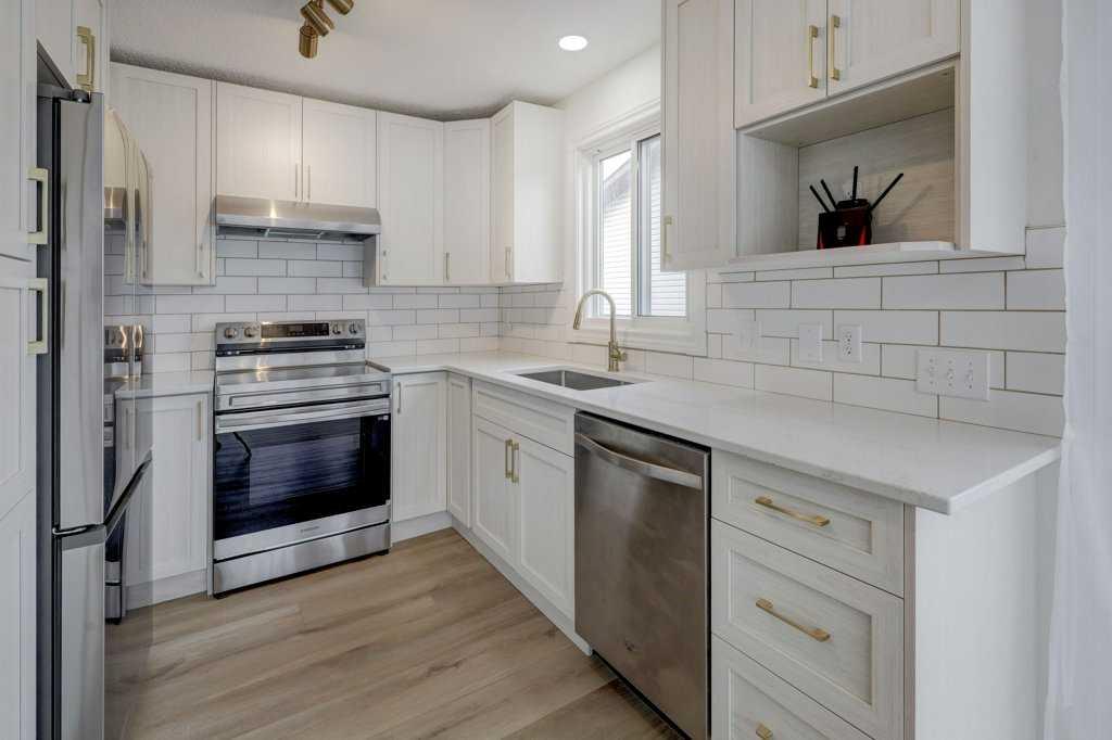 Picture for 376 Whitlock Way NE