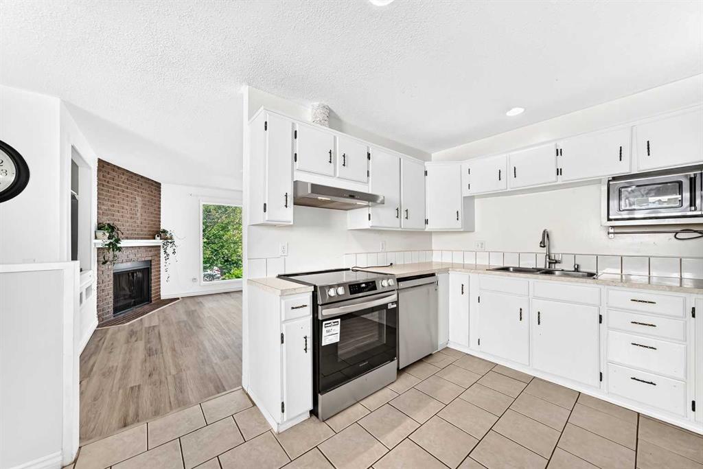 Picture for 641 Whitewood Road NE