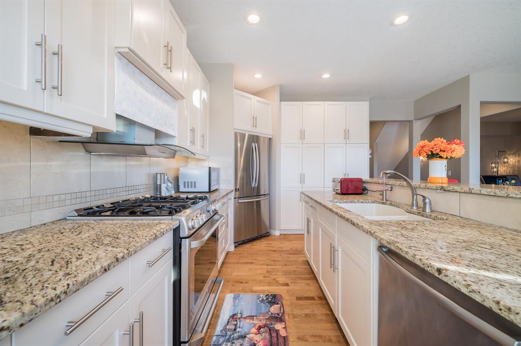 Picture for 7 Aspen Stone Grove SW