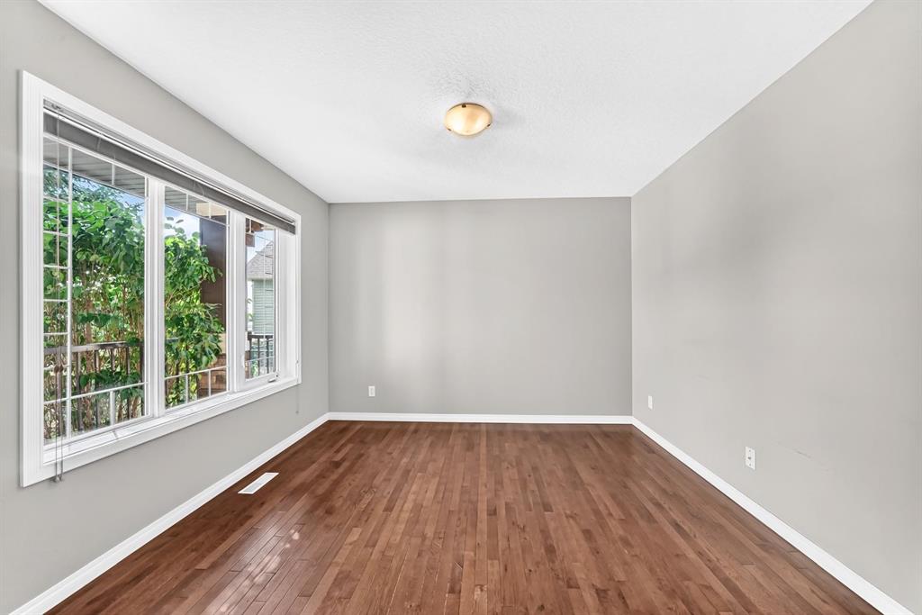 Picture for 142 Strathmore Lakes Place 