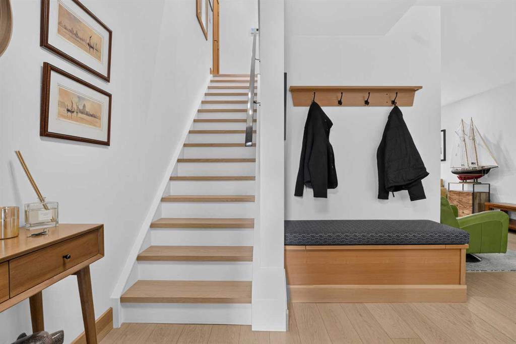 Picture for 124 Garden Crescent SW