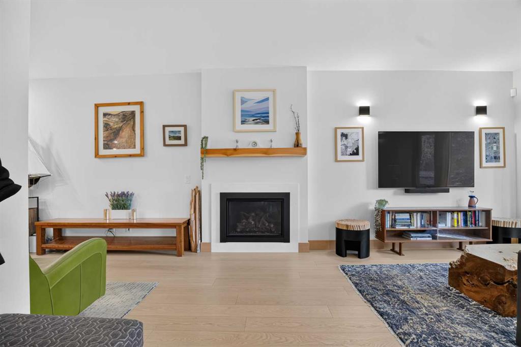 Picture for 124 Garden Crescent SW