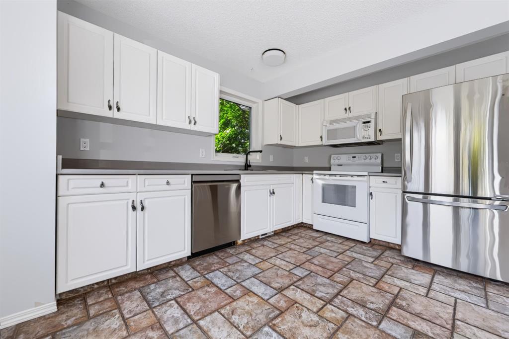 Picture for 155 Regal Park NE
