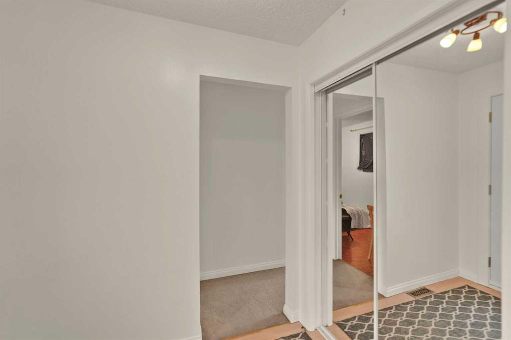 Picture for 19 Maryvale Crescent NE
