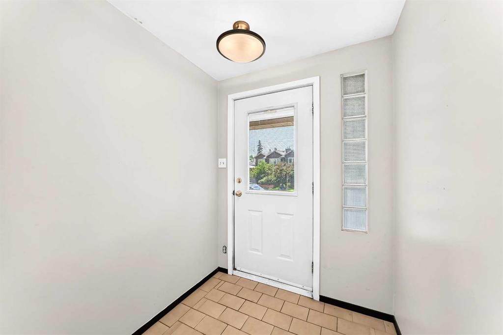 Picture for 2028 Westmount Road NW