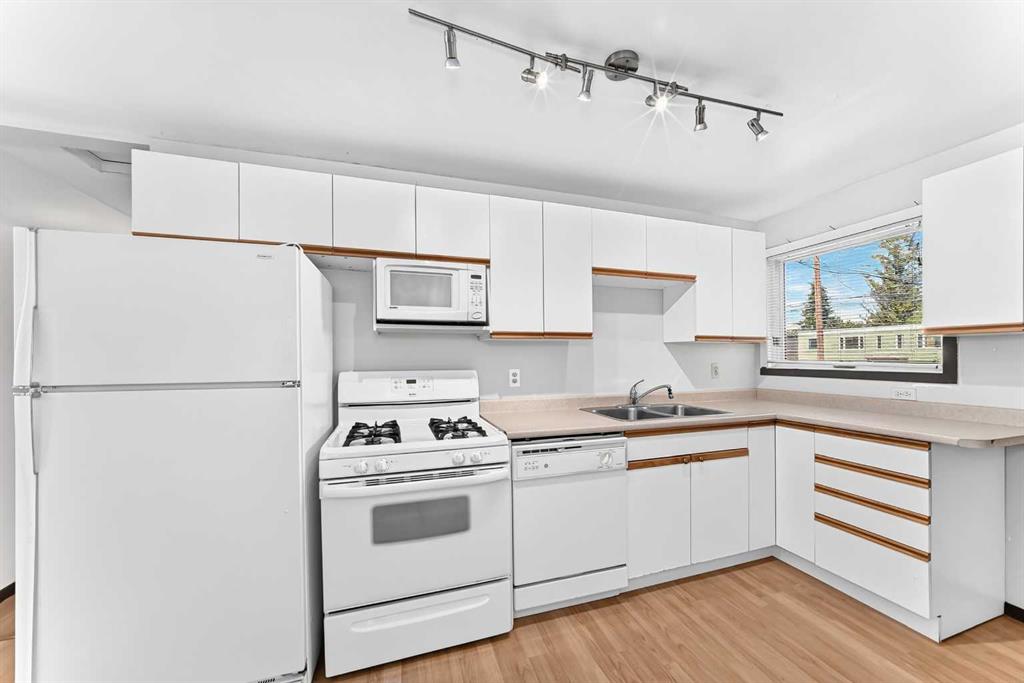 Picture for 2028 Westmount Road NW