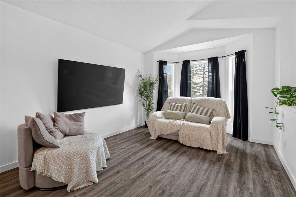 Picture for 113 Mt Lorette Place SE