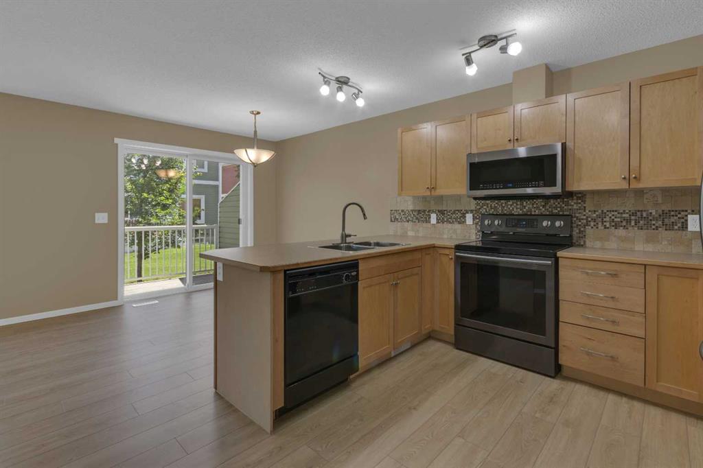 Picture for 702, 800 Yankee Valley Boulevard SE