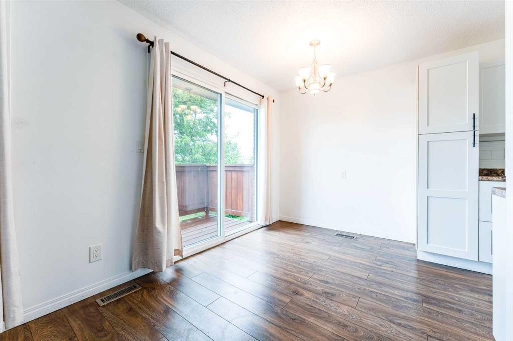 Picture for 2906 Doverville Crescent SE