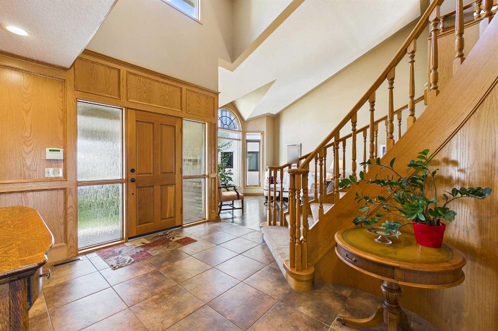Picture for 220 Varsity Estates Terrace NW
