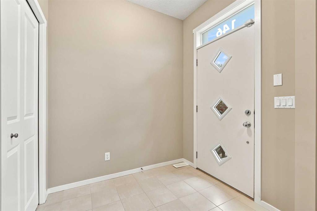 Picture for 146 Livingston Avenue NE