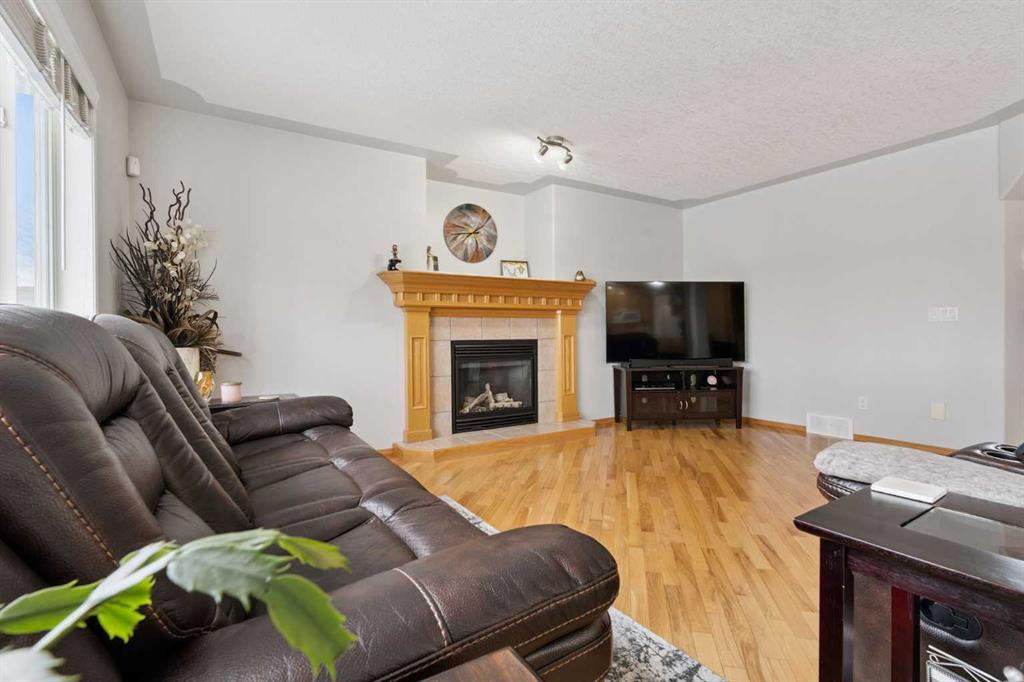 Picture for 115 Cove Crescent 