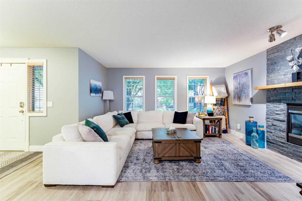 Picture for 43 Elgin Drive SE