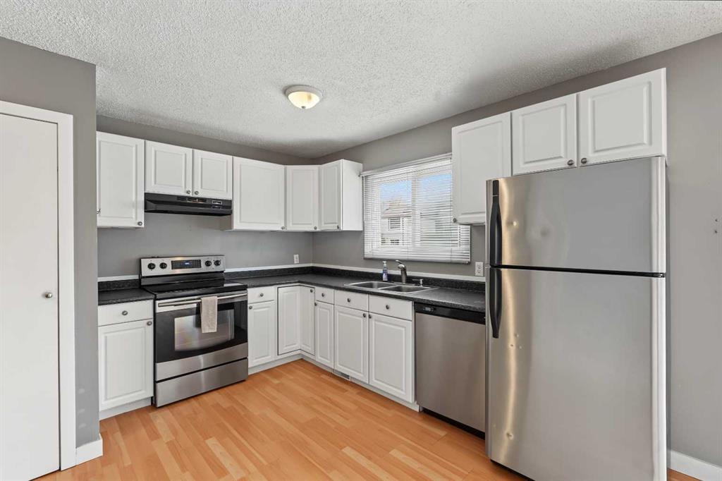 Picture for 1215 137 Avenue SE