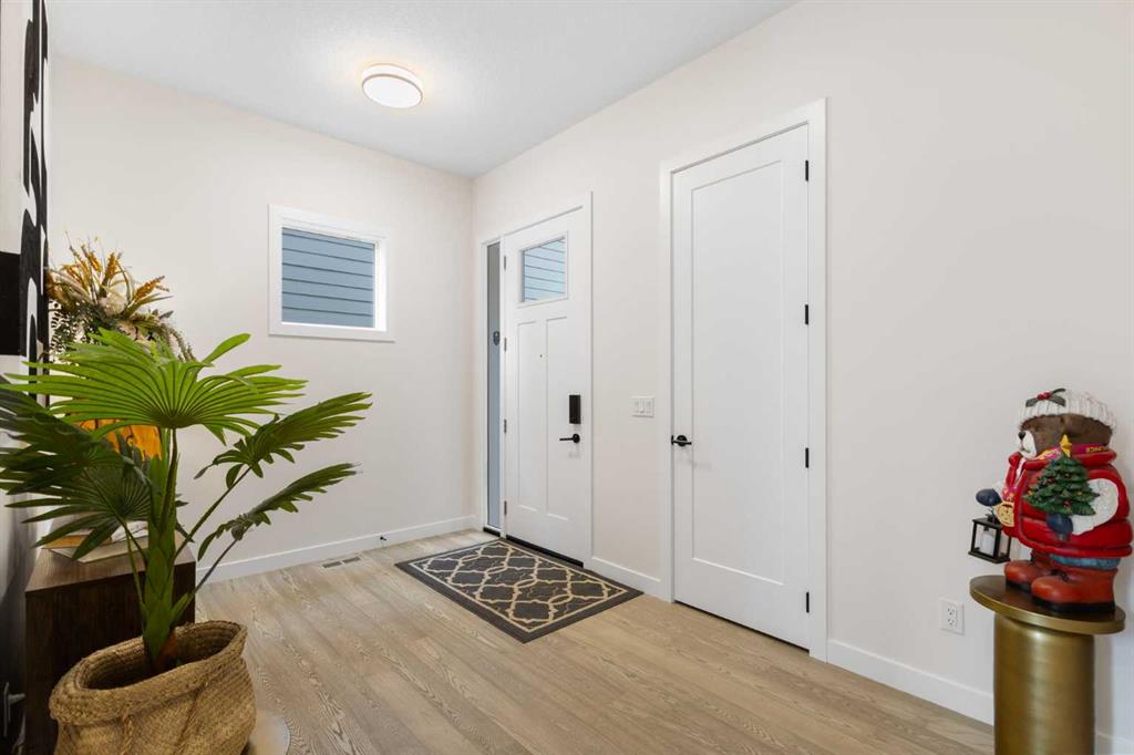 Picture for 24 Aspen Woods Park SW