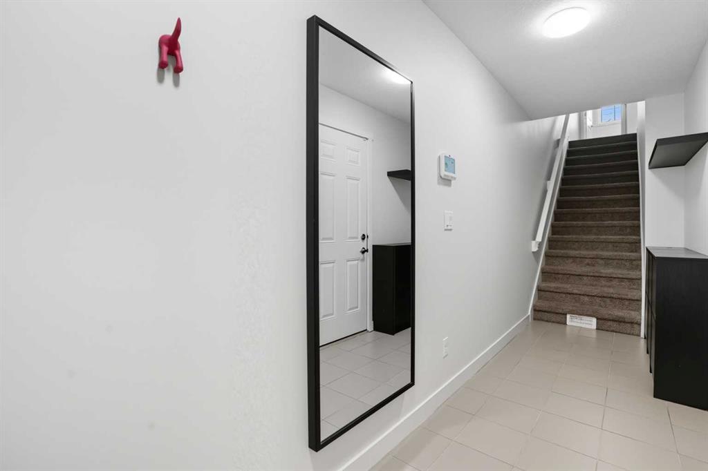 Picture for 808 EVANSRIDGE Common NW